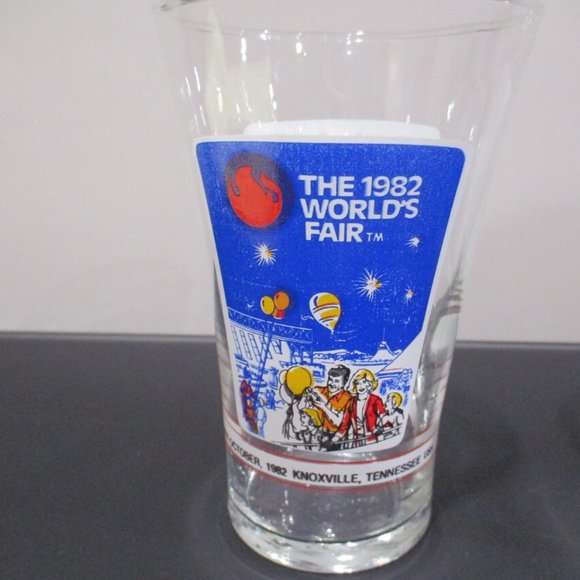 Pair of Vintage 1982 Worlds Fair Glasses Knoxville Tennessee Excellent Condition - Picture 3 of 6